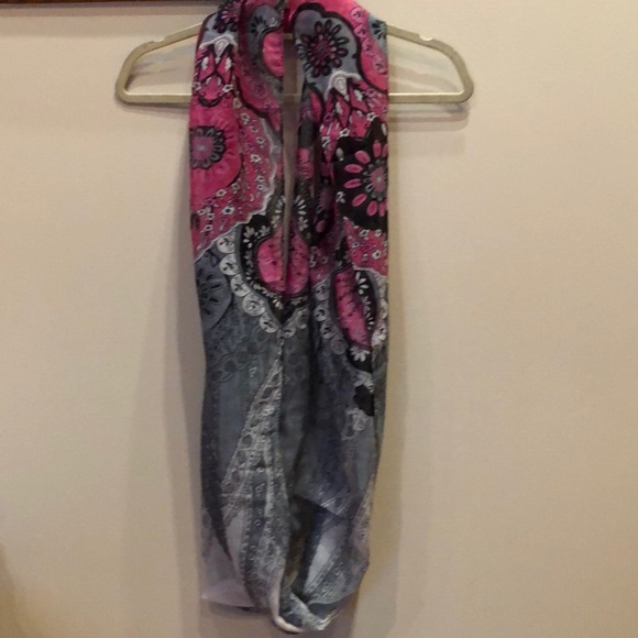 Infinity Scarf - Picture 4 of 5